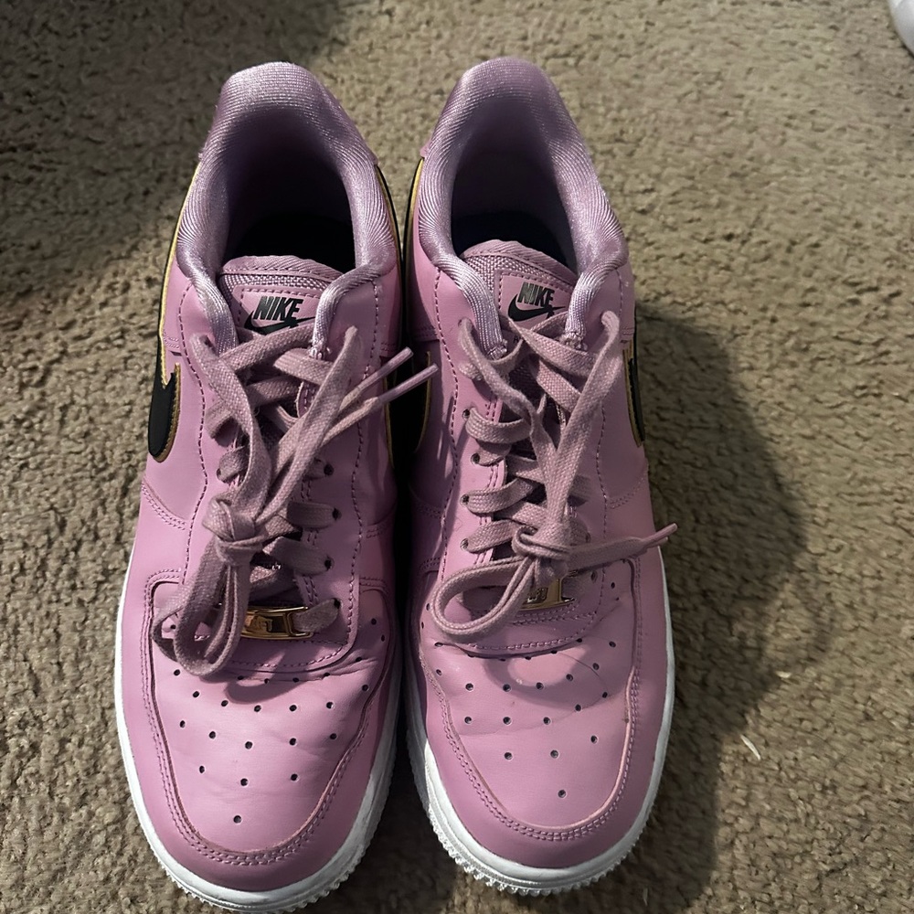 Nike Women's Lavender Sneakers